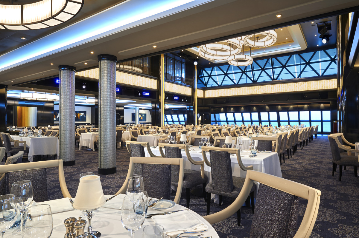 El Restaurante Principal The Manhattan Room, uno de los más impactantes a bordo del Norwegian Bliss (NCL) CRUCEROS ALASKA NORWEGIAN BLISS CRUCEROS CARIBE NORWEGIAN BLISS CRUCEROS RIVIERA MEXICANA NORWEGIAN BLISS CRUISES ALASKA CRUISES NCL NORWEGIAN BLISS CARIBBEAN NCL CRUISES NORWEGIAN BLISS #NorwegianBliss #CruiseNorwegian #Alaska #AlaskaCruises #CaribbeanCruises #AlaskaNCL #CaribbeanNCL #CrucerosEstadosUnidos #CrucerosSeatttle #SeattleCruises #NewShip #ManhattanRoom